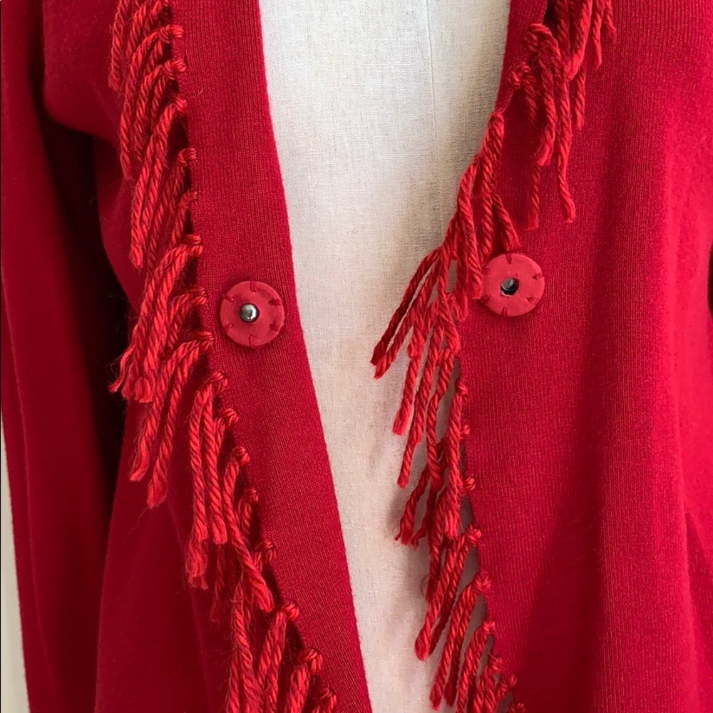 Red sweater size 4 - Picture 2 of 9